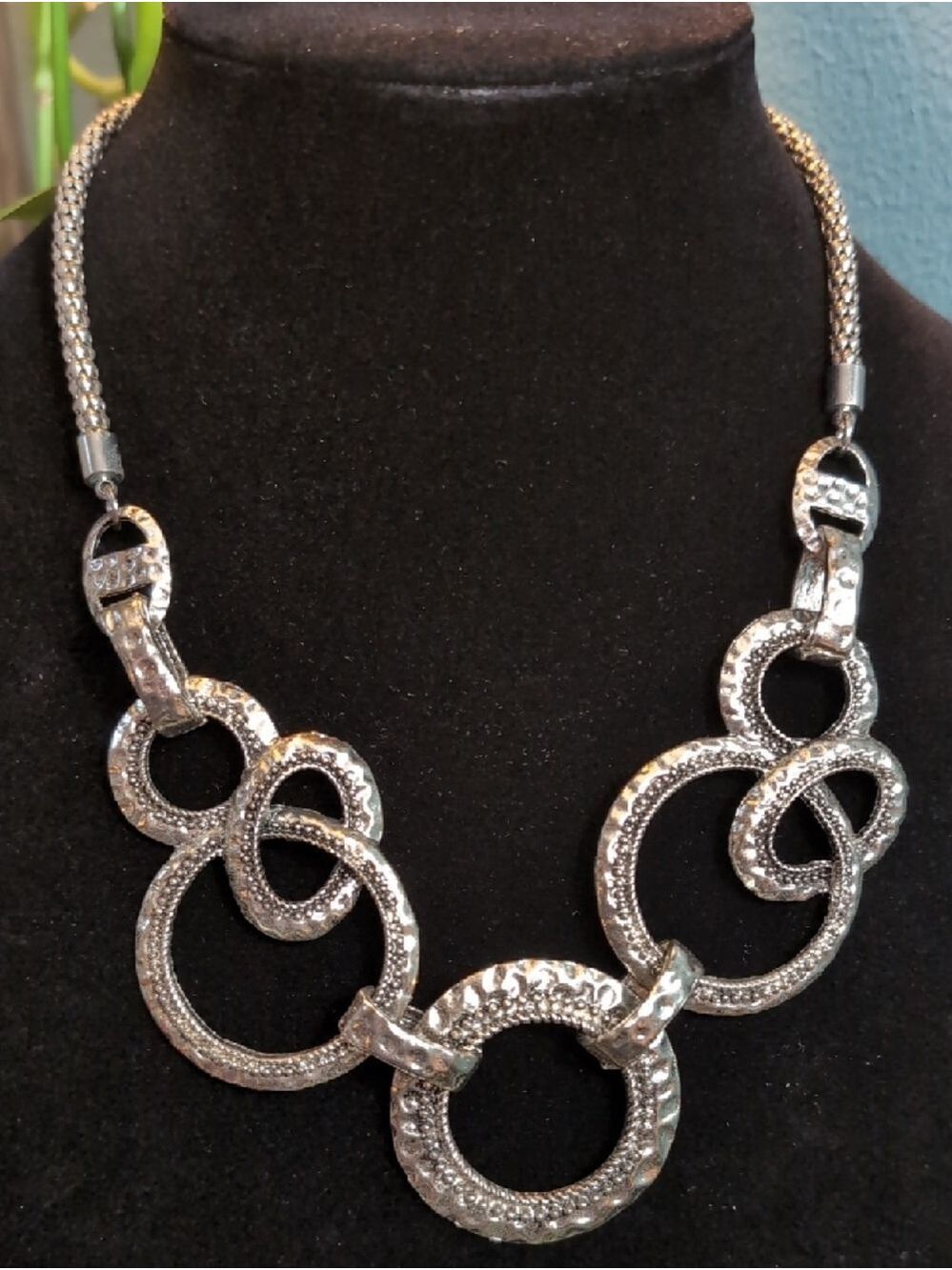 Hammered Hoops Interlocking Circles Necklace